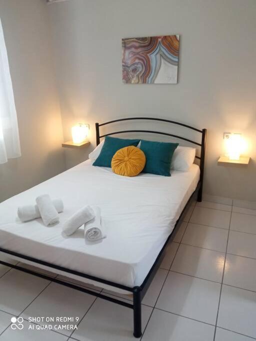 Lemon - Happyhostgr - Downtown Apartment Волос Экстерьер фото